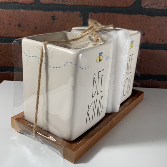 NWT Rae Dunn ceramic BEE KIND BEE YOU brush or pen holder on wooden base - Picture 2 of 5